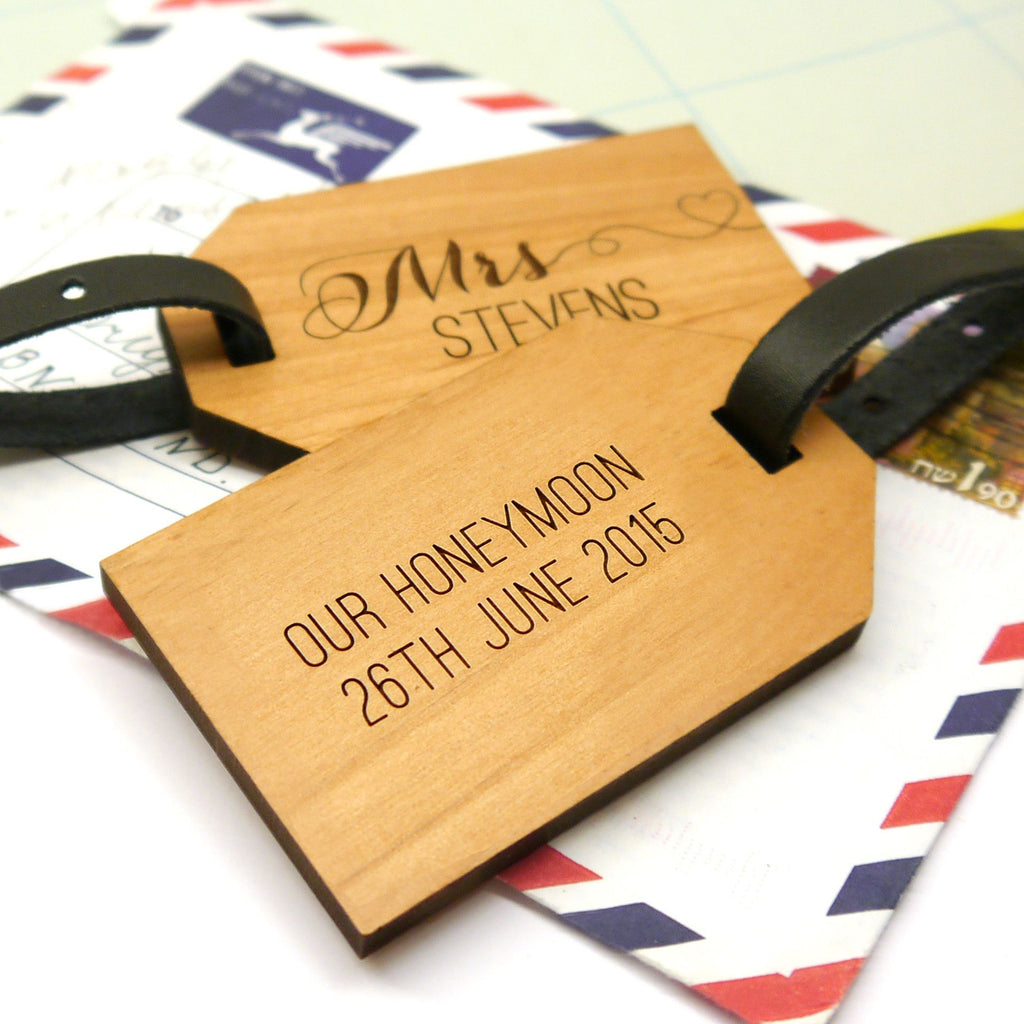 Personalised messages on back of Mr & Mrs luggage tags